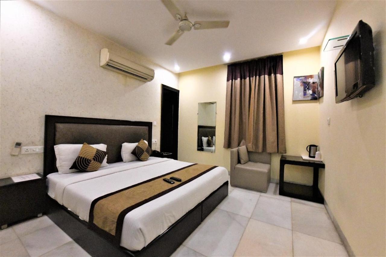Hotel Kingston Park - Karol Bagh Delhi Dış mekan fotoğraf