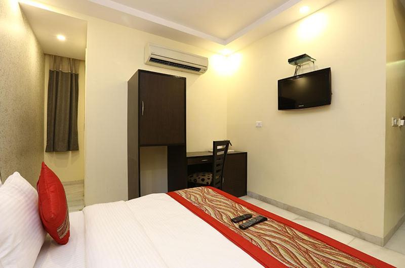 Hotel Kingston Park - Karol Bagh Delhi Dış mekan fotoğraf