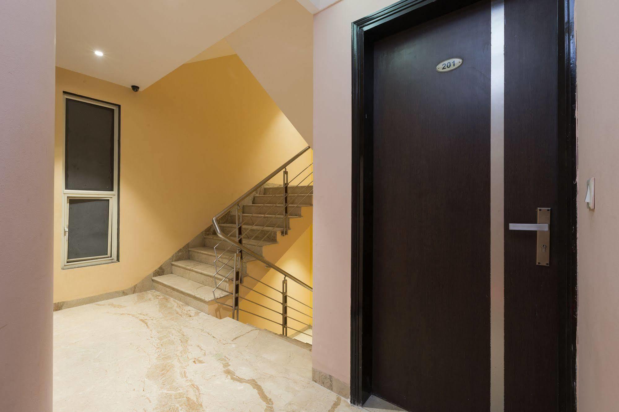 Hotel Kingston Park - Karol Bagh Delhi Dış mekan fotoğraf